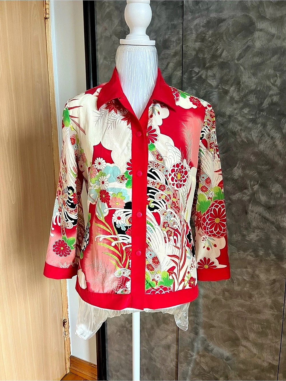 Hype Floral Silk blouse Like New